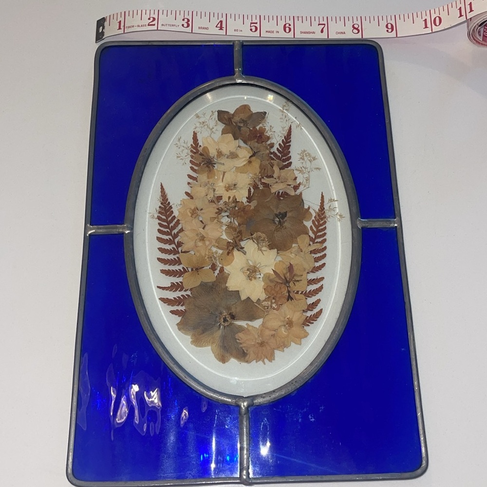 SUN-CATCHER EUC Cobalt Blue Stained Glass With Dried/Pressed Floral Arrangement